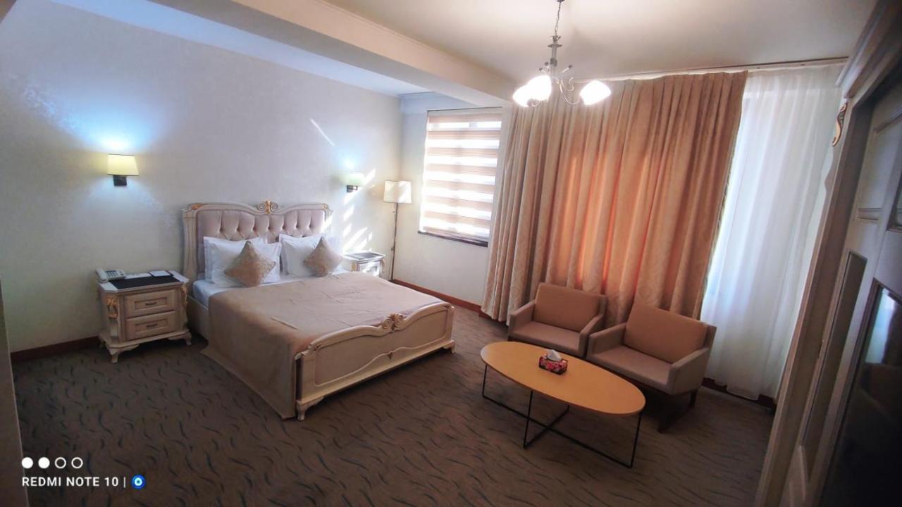 Vego Hotel ギャンジャ エクステリア 写真